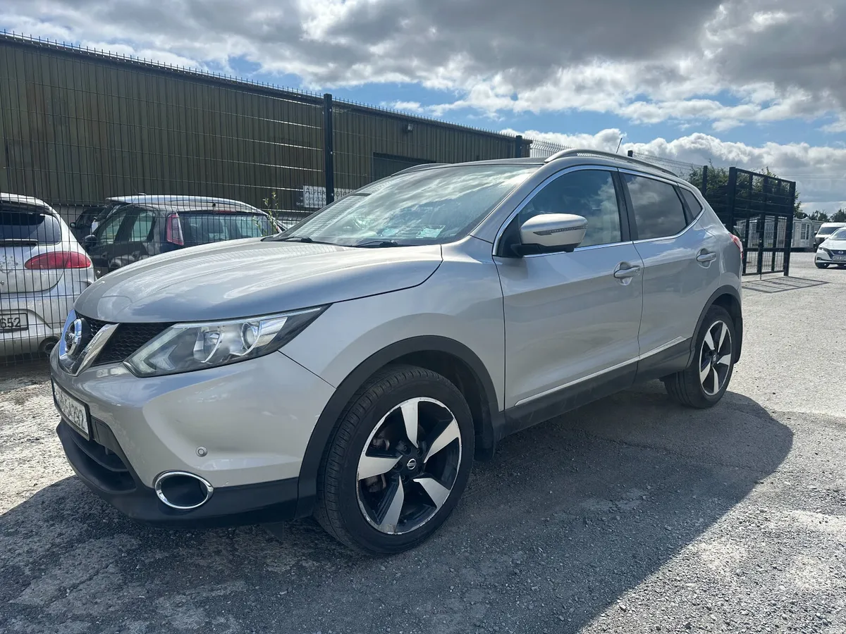 Nissan Qashqai 2017 Automatic petrol - Image 2