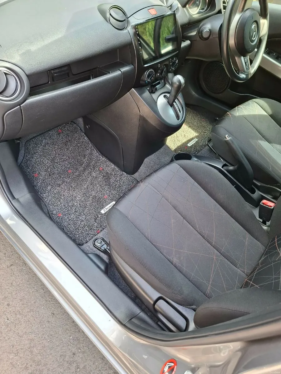 Automatic Mazda Demio Nct 08/27 only 62km - Image 6