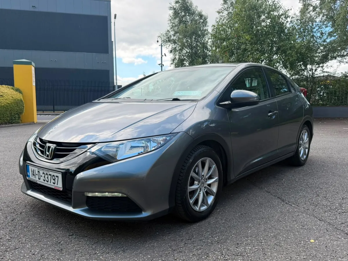 Honda Civic 1.4 V-Tec Sport Low Kms - Image 2