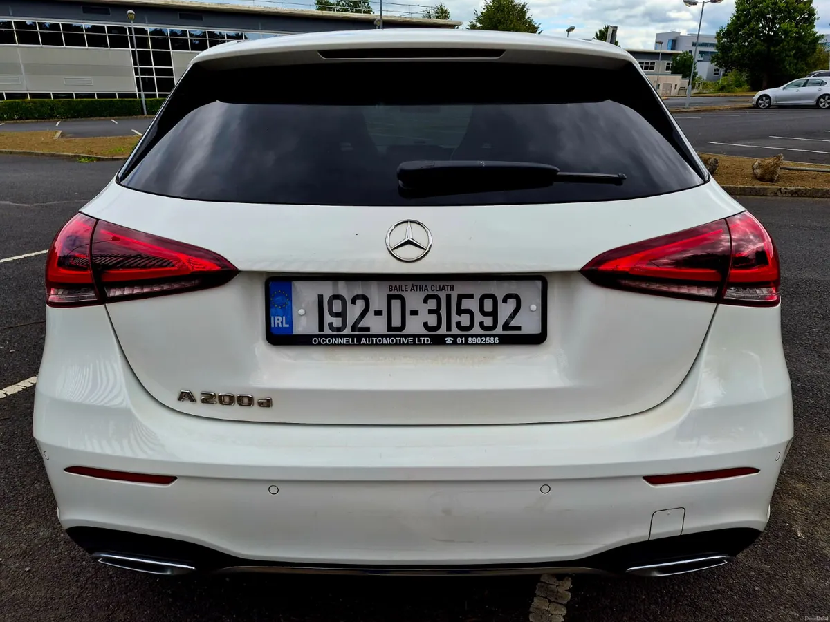 2019 MERCEDES BENZ A200D AMG LINE AUTO. - Image 4
