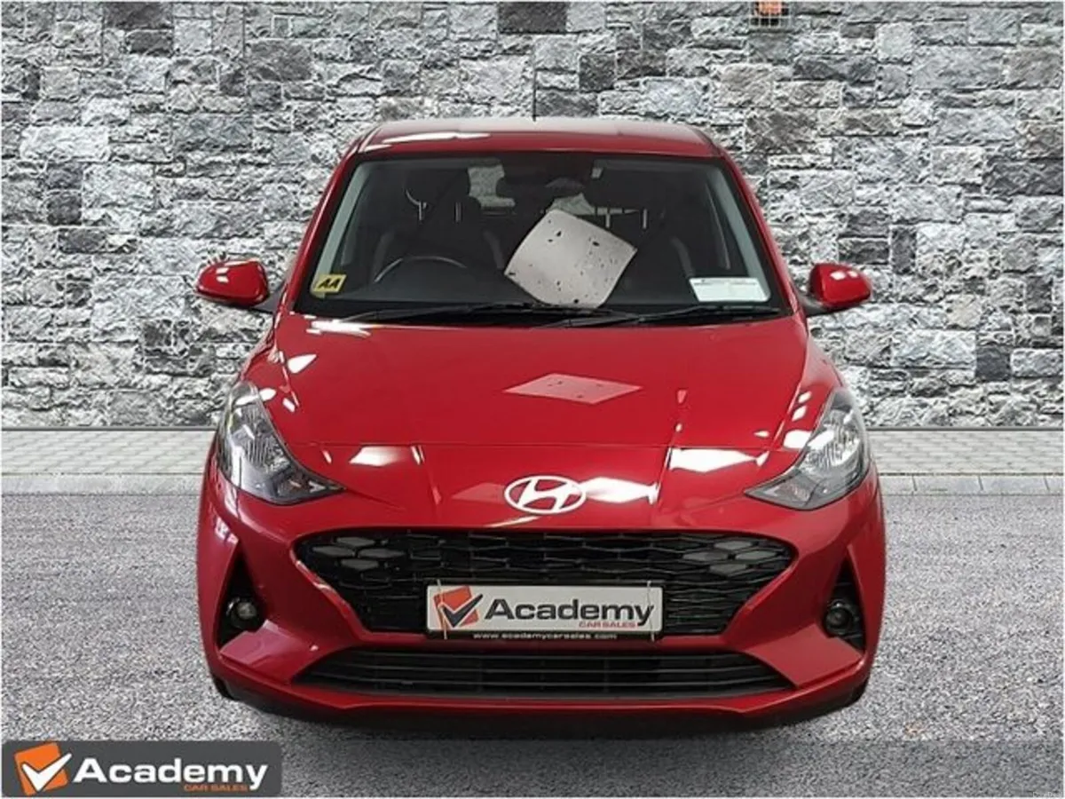 Hyundai i10 Deluxe Plus 5DR - Image 5