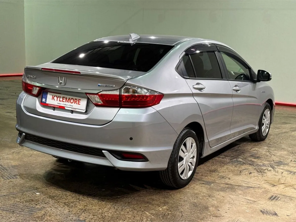 Honda Grace 1.5 HYBRID AUTOMATIC SALOON - PUSH BUT - Image 3