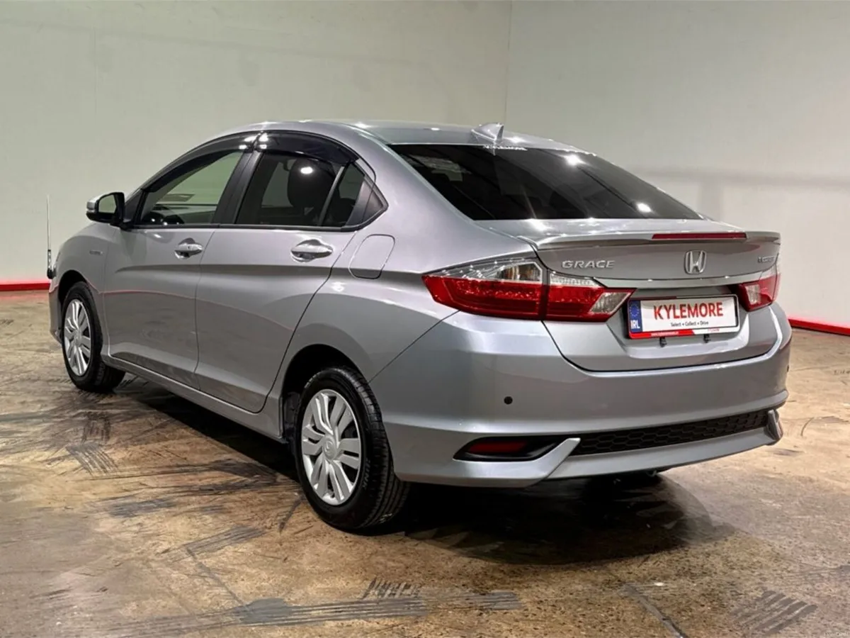 Honda Grace 1.5 HYBRID AUTOMATIC SALOON - PUSH BUT - Image 5
