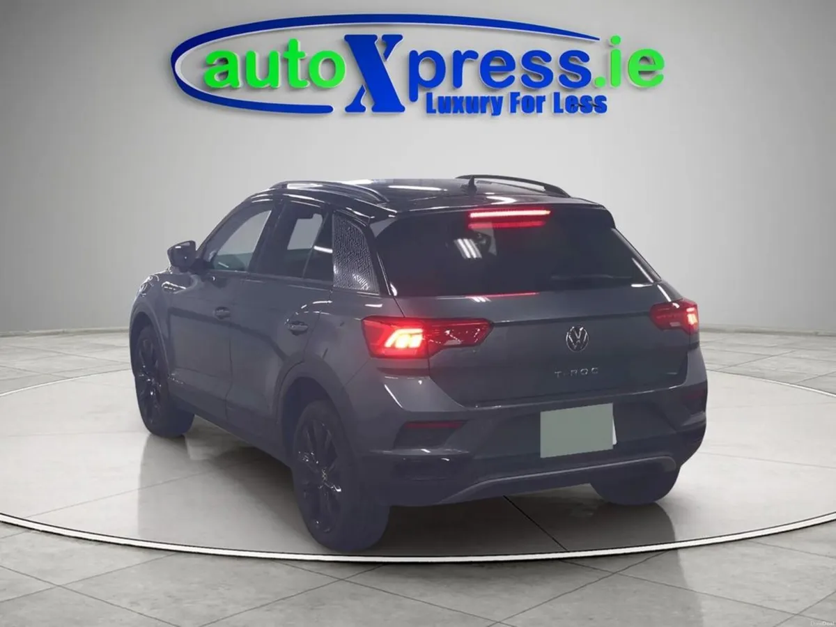 Volkswagen T-Roc High Spec 2.0 TDI Auto Black Styl - Image 3