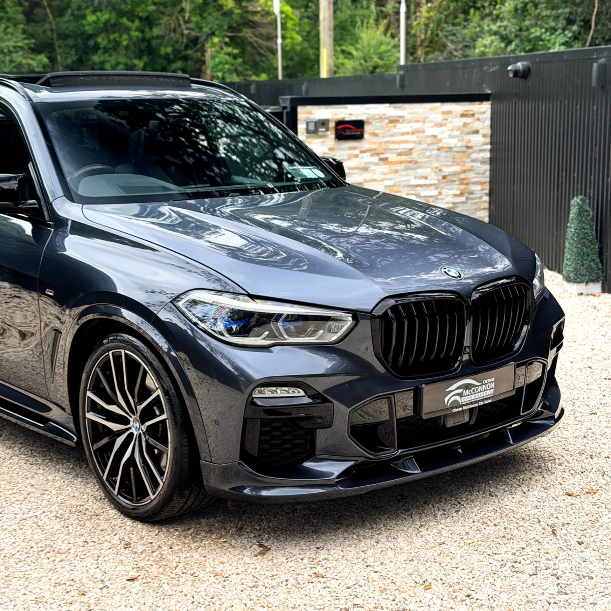 2021 (211) BMW X5 40D M-Sport 7-Seater 340BHP *HUG - Image 5