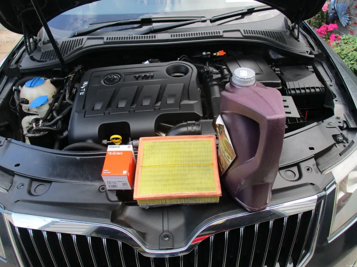Skoda Superb 2015 20tdi cr se 140ps 5-door auto - Image 6