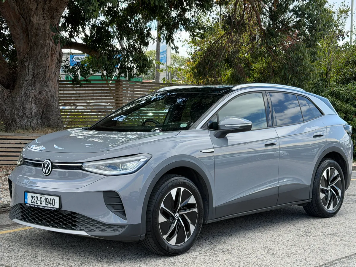 2023 Volkswagen ID.4 PURE. 52KWH. PAN ROOF - Image 2
