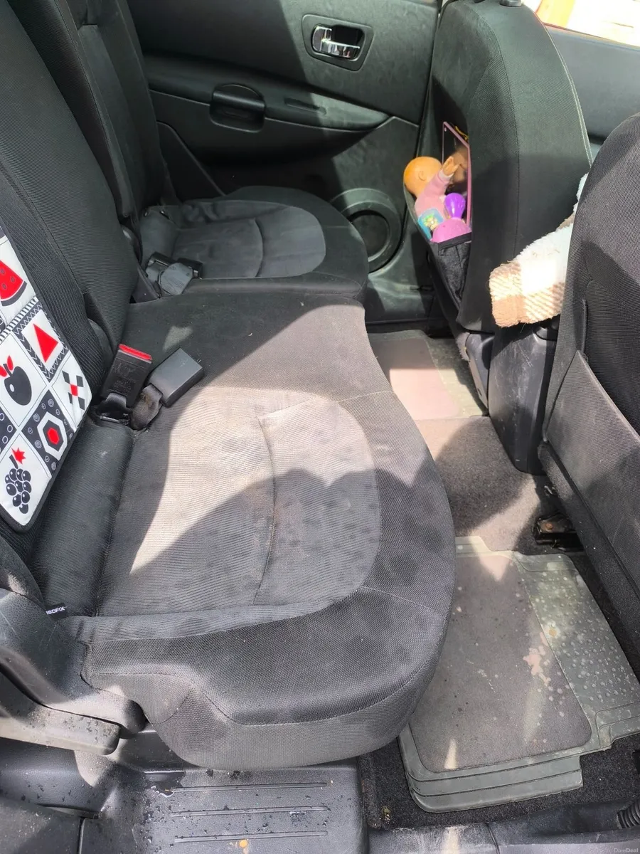 Nissan Qashqai+2 2010 - Image 5