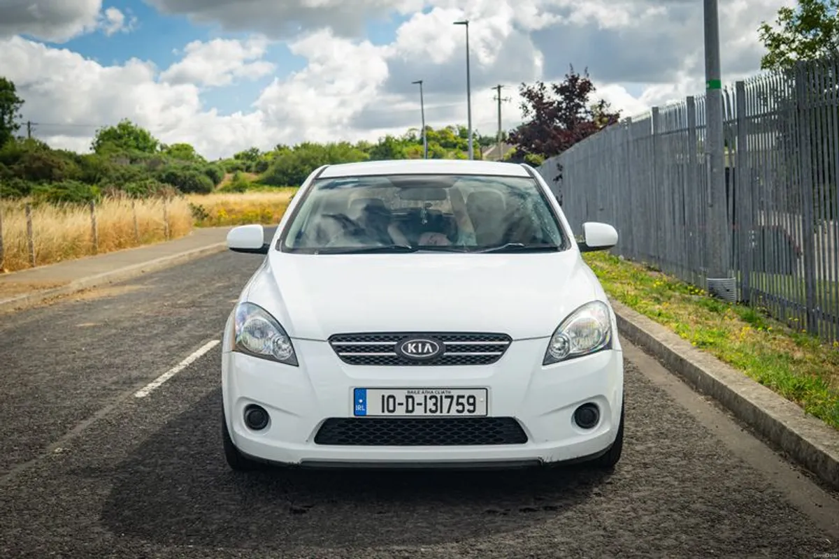 2010 Kia Pro Ceed - NCT & Tax 2027, 1.4 Petrol - Image 2