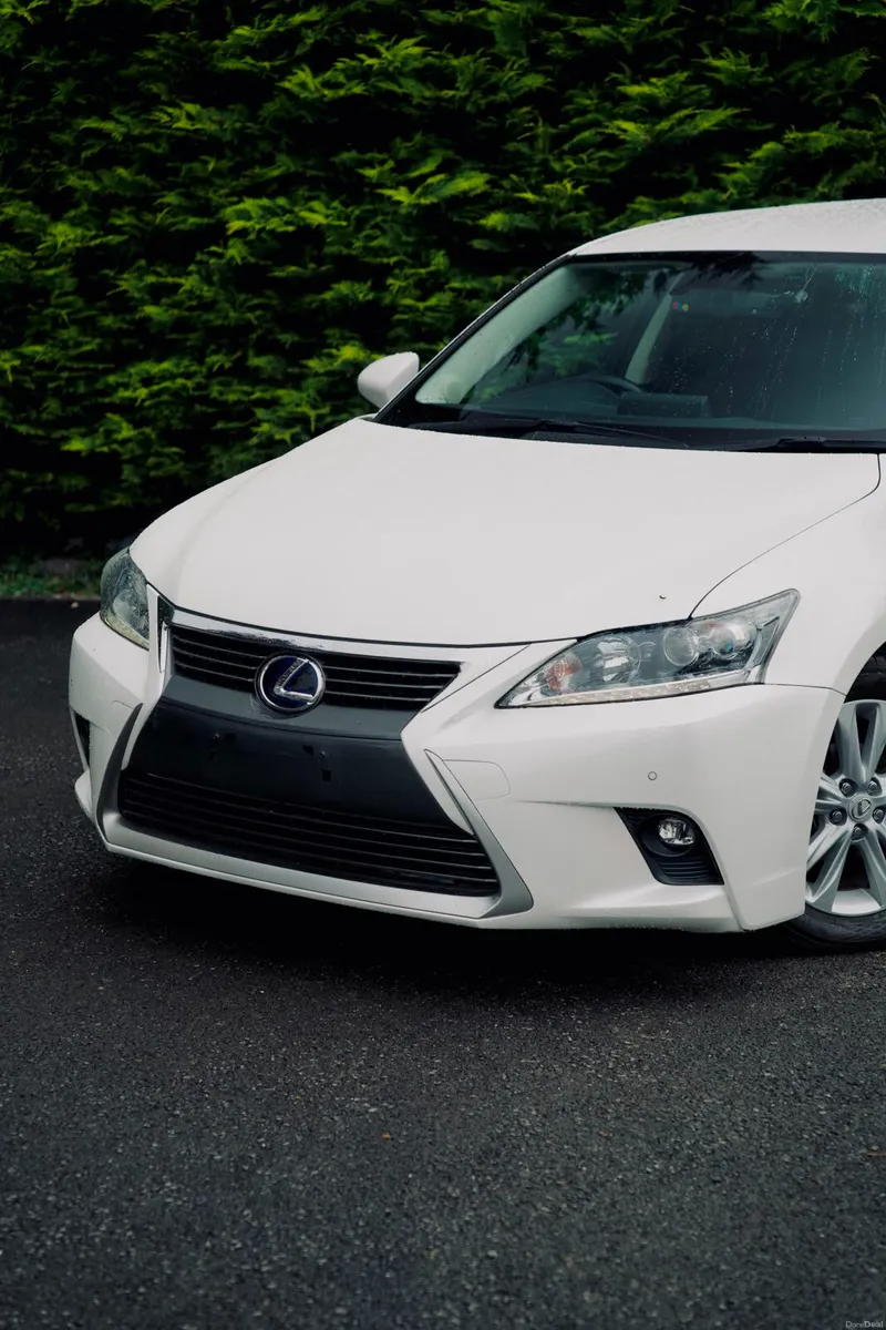 Lexus CT 200h 1.8 Hybrid 2017 - Image 2