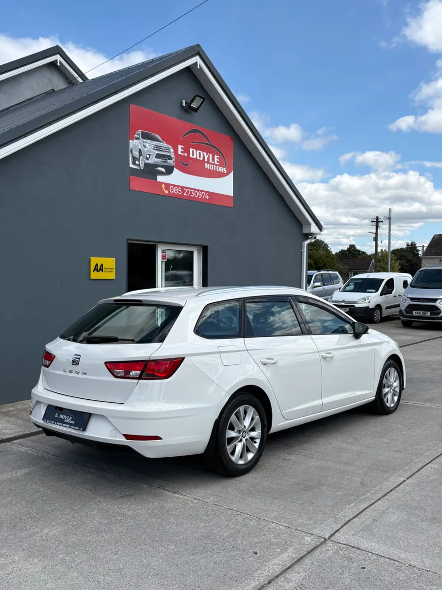 SEAT Leon 2018 Estate - Image 5
