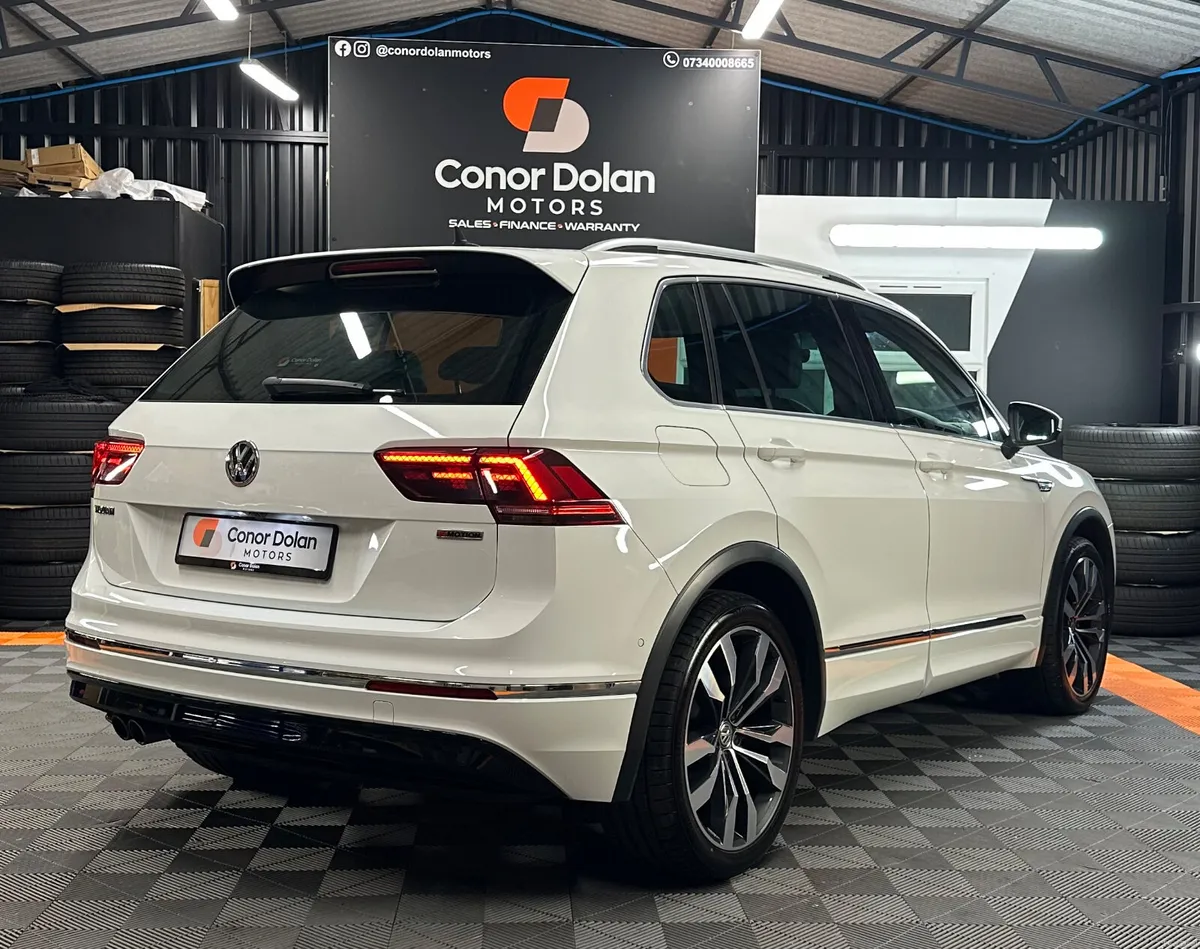 Volkswagen Tiguan R Line 4Motion DSG - Image 3