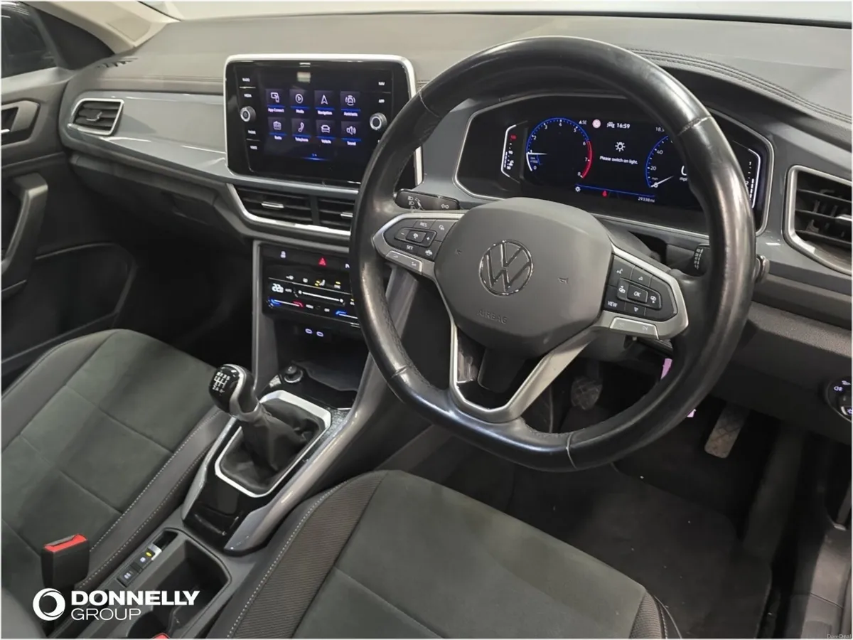 Volkswagen T-roc Hatchback Style - Image 6
