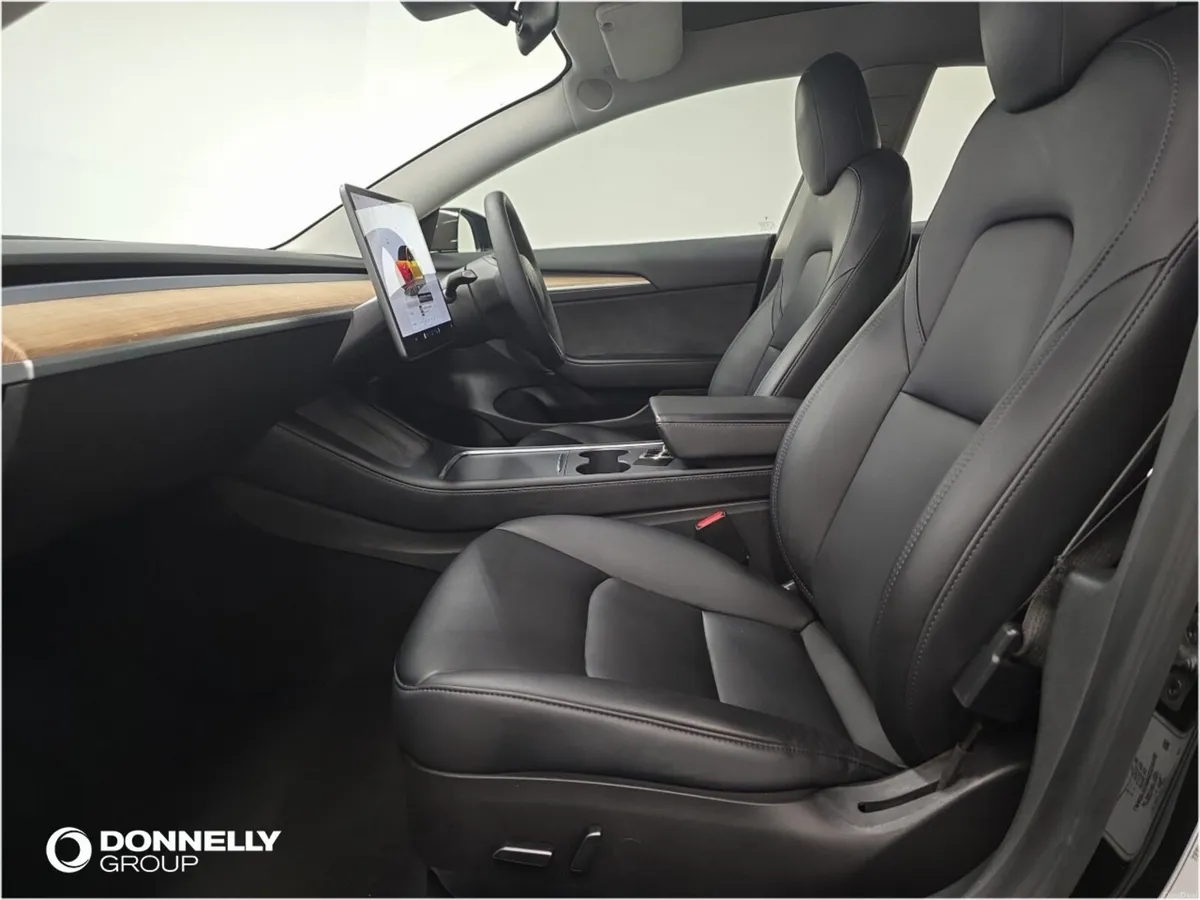 Tesla Model 3 Saloon Long Range - Image 4
