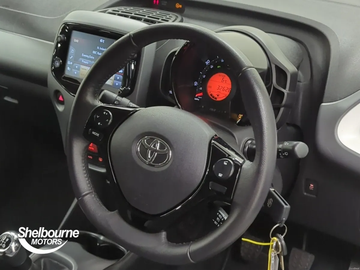 Toyota AYGO Hatchback X-Trend - Image 4