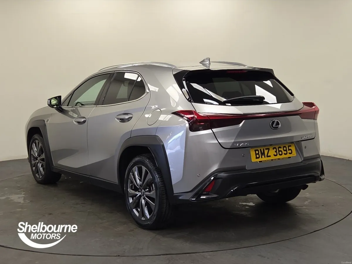 Lexus UX 250H F SPORT DESIGN - Image 2