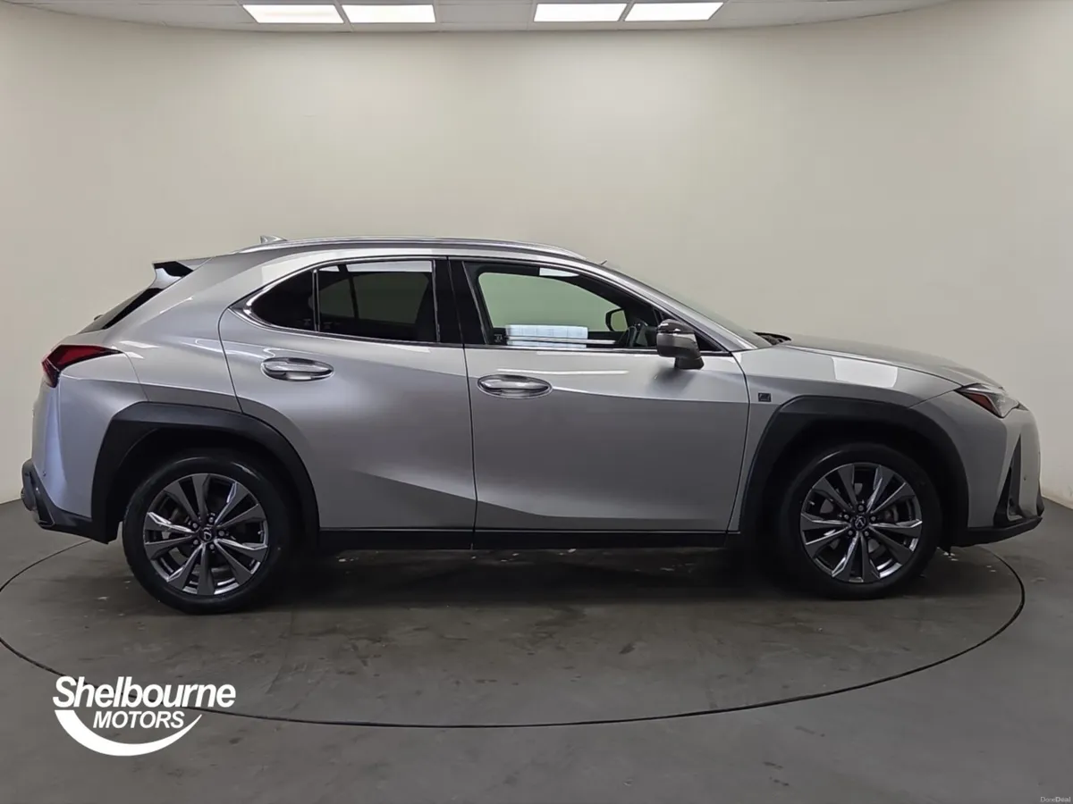 Lexus UX 250H F SPORT DESIGN - Image 3