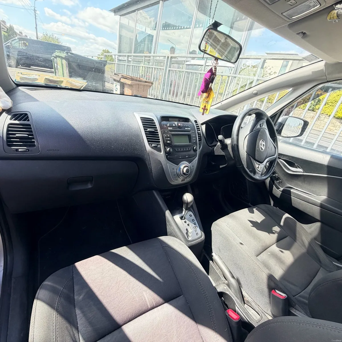 HYUNDAI IX20 2014 AUTOMATIC - Image 3