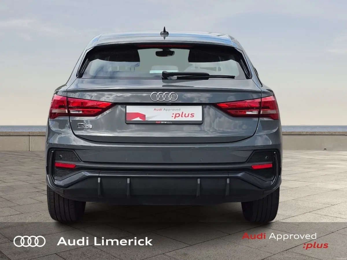 Audi Q3 45 TFSI E S Tronic SE - Image 6