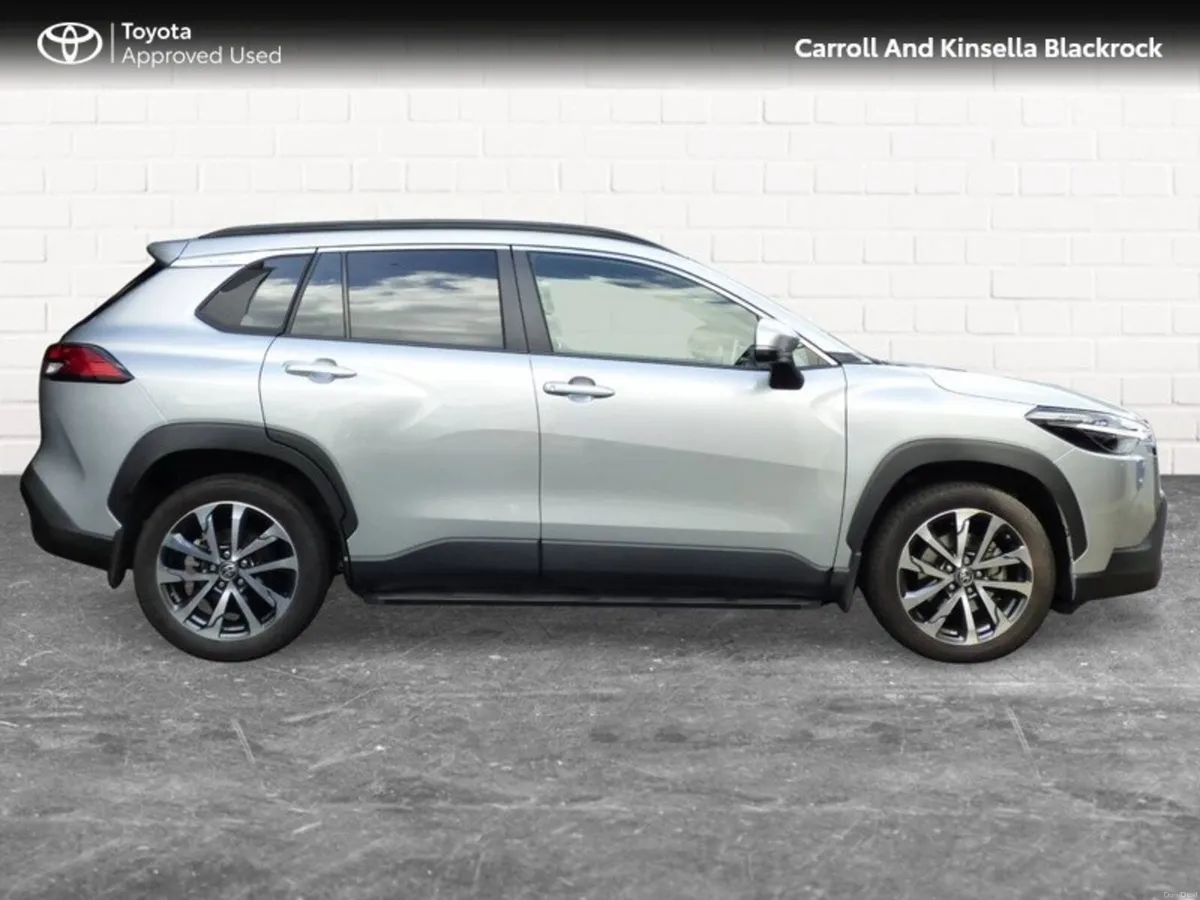 Toyota Corolla Cross Hybrid Sport - Image 3