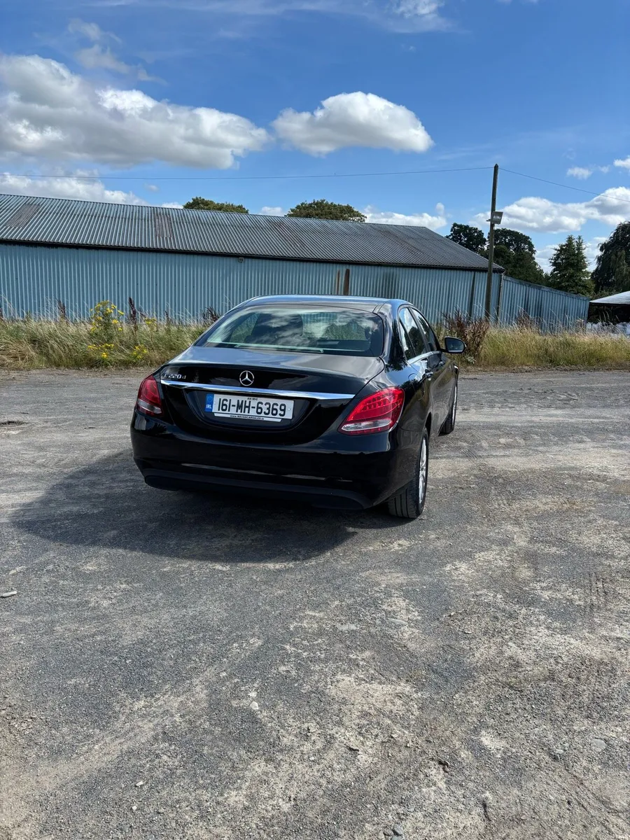 Mercedes c220d - Image 4