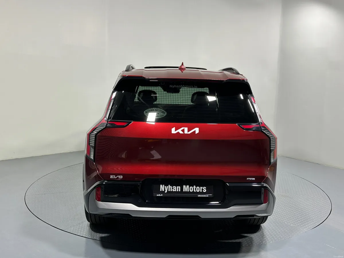 Kia EV9 GT-Line Commercial 99.8Kw (2026) - Image 6