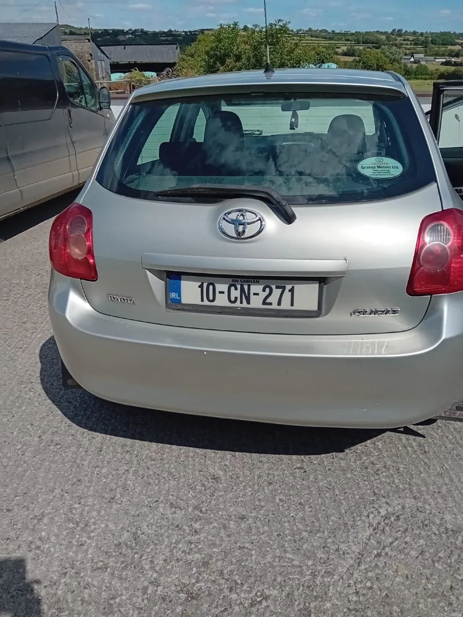 Toyota Auris 2010 - Image 3