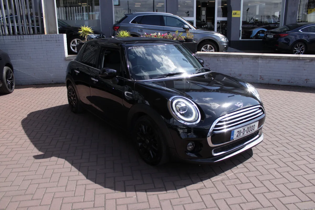 2021 MINI COOPER D 5DR HATCHBACK 1.5D AUTOMATIC - Image 1