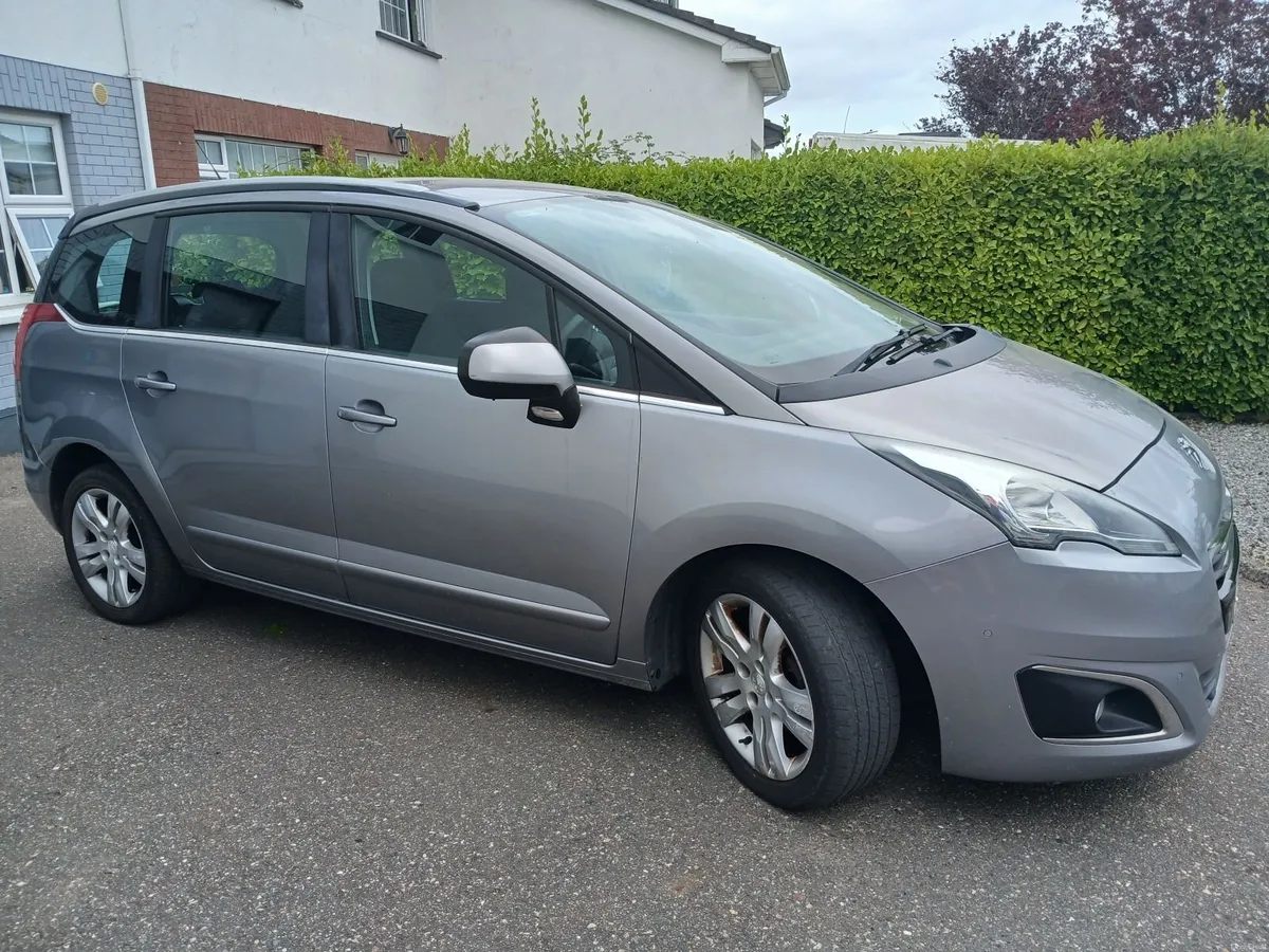 Peugeot 5008 2015 - Image 6