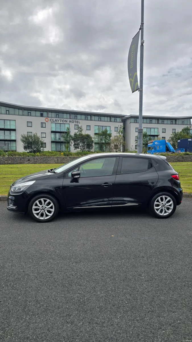 Renault Clio 2018 - Image 4