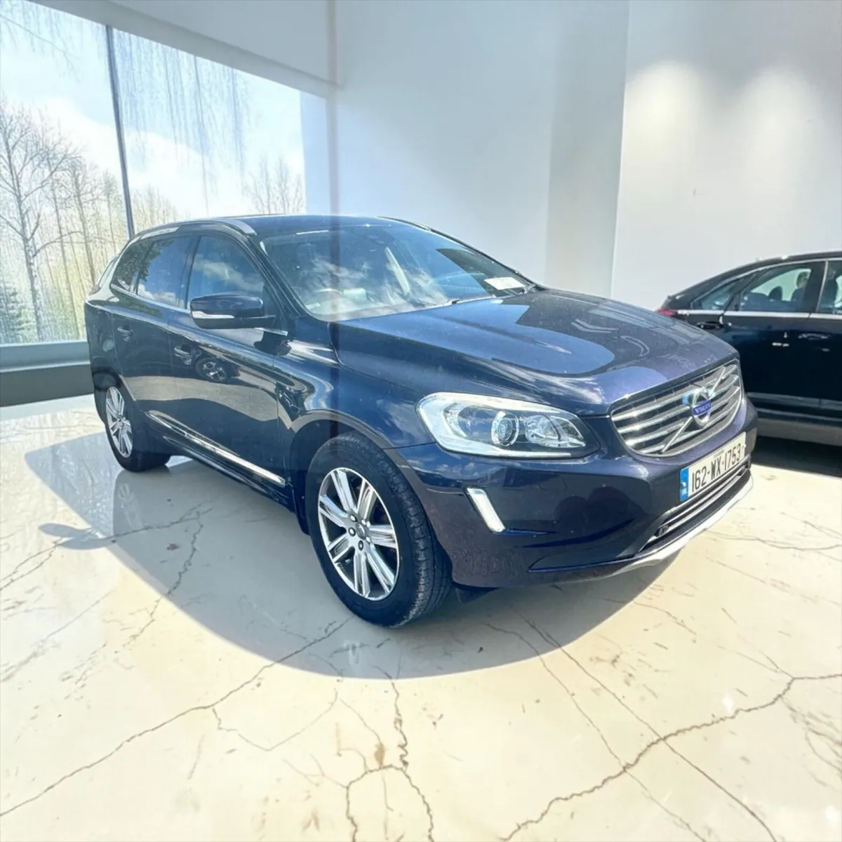Volvo XC60 D5 (220hp) AWD SE LUX Manual - Image 5