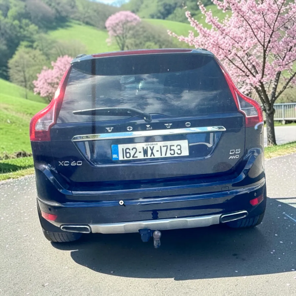 Volvo XC60 D5 (220hp) AWD SE LUX Manual - Image 4