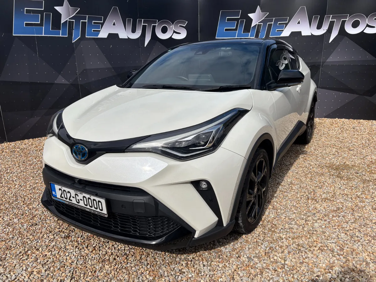 Toyota CH-R G Pack Sol Hybrid 2020 - Image 1