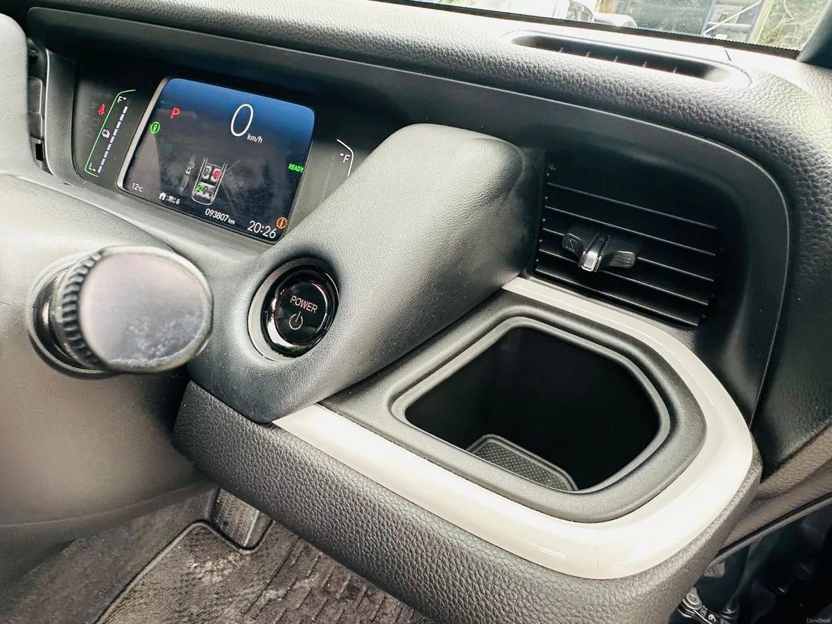 Honda Fit/Jazz 2022 Auto Top of the range Model - Image 6