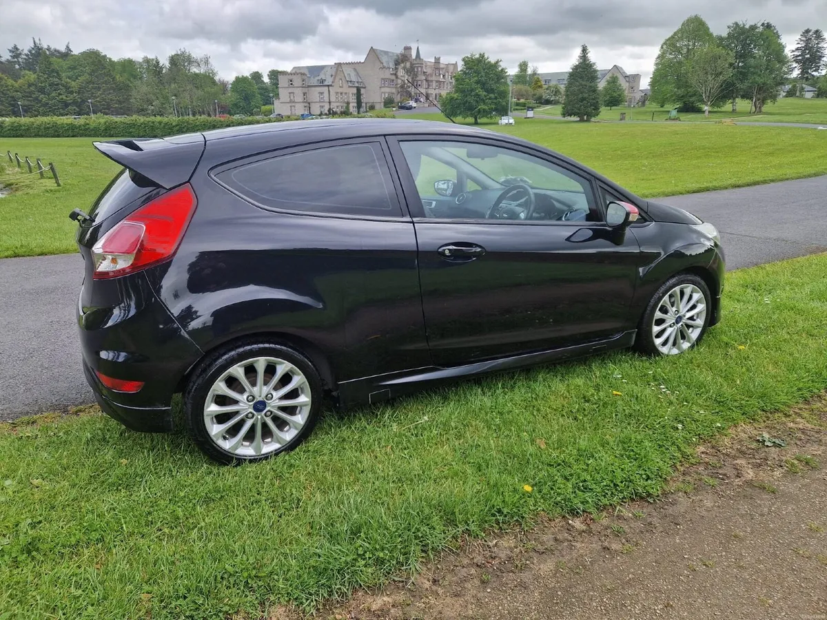 Ford Fiesta 2013 - Image 6