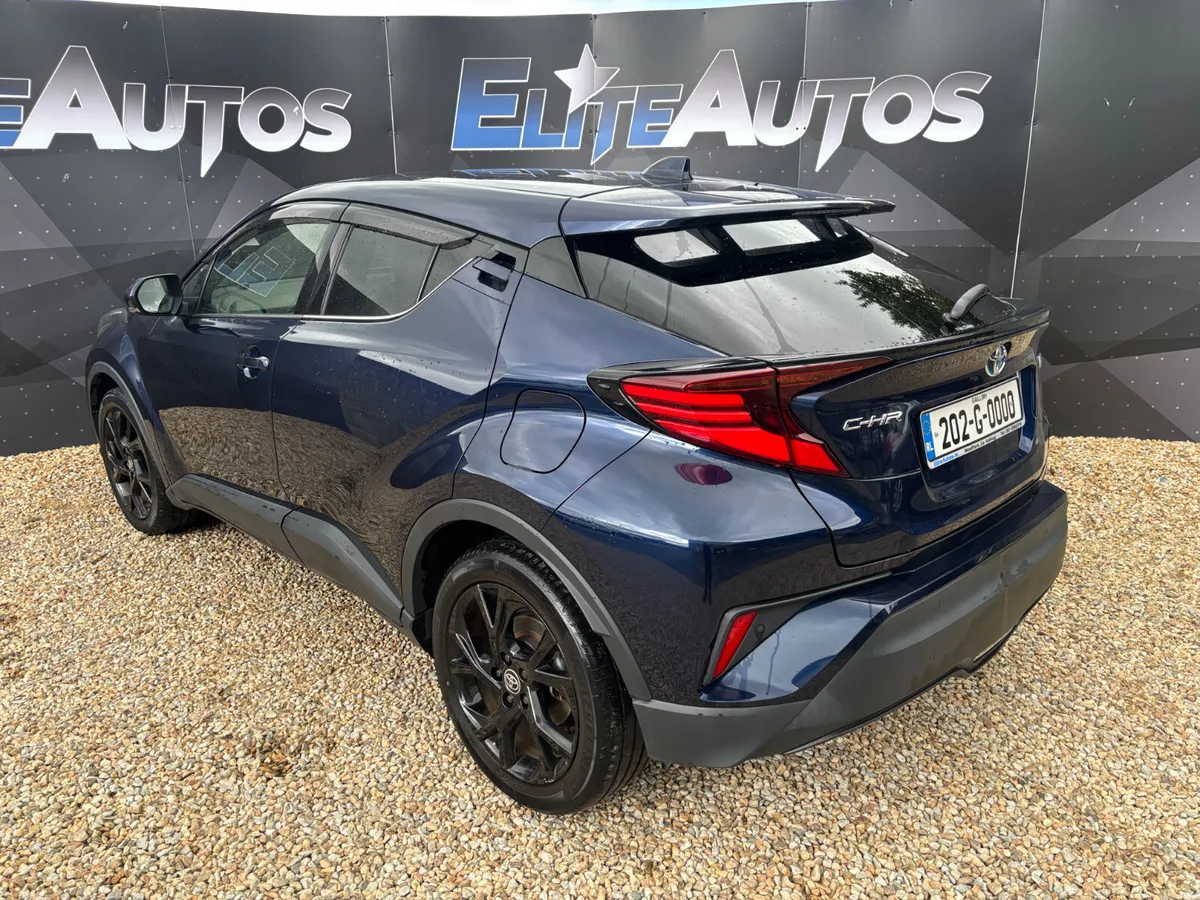 Toyota CH-R G Pack Sol Hybrid 2020 - Image 3