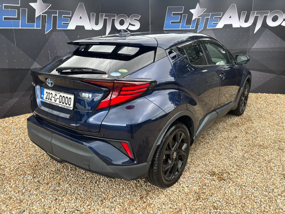 Toyota CH-R G Pack Sol Hybrid 2020 - Image 6