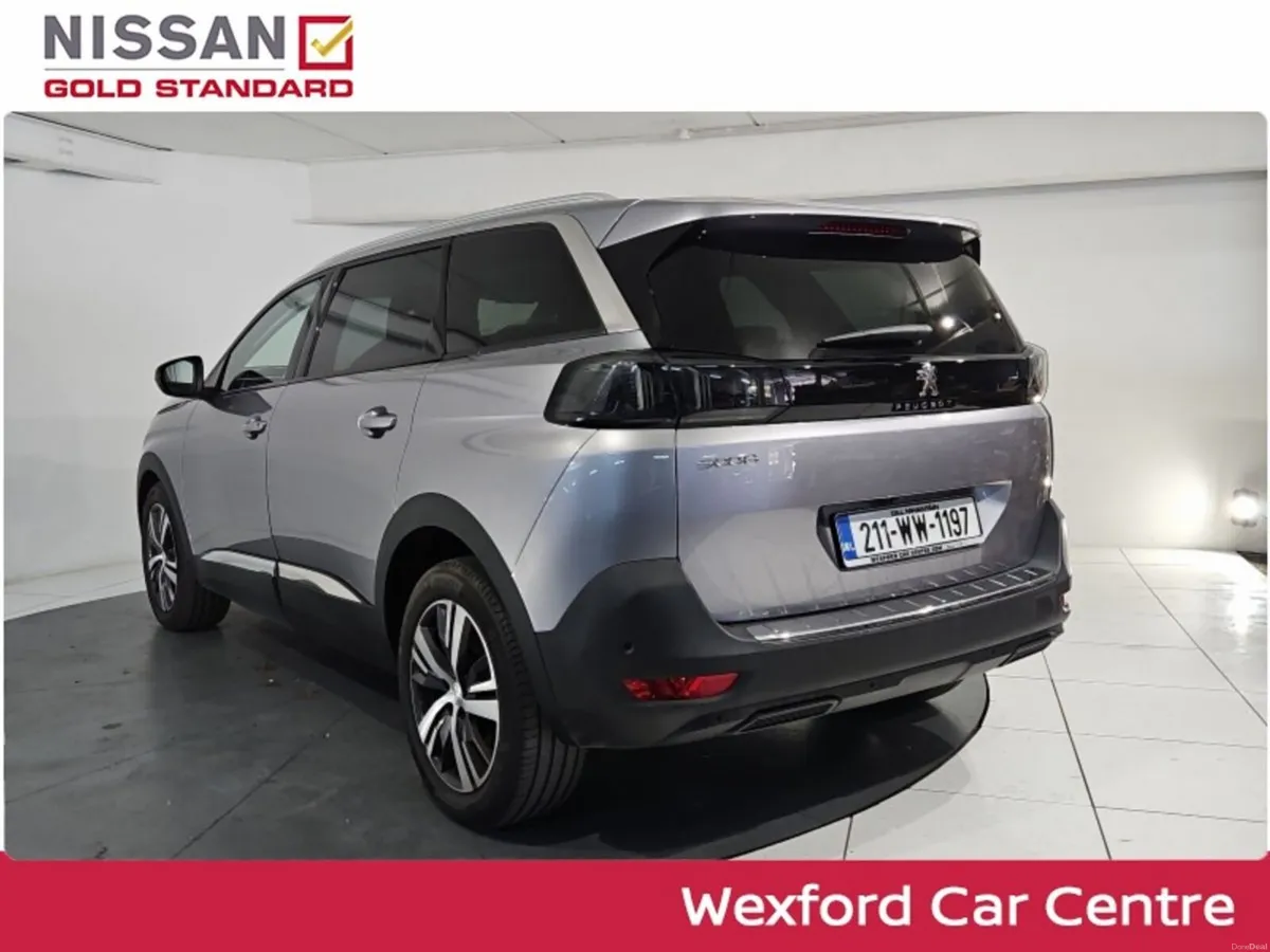 Peugeot 5008 1.2 PureTech 130bhp Auto Allure - Image 3