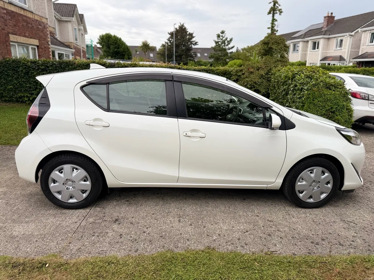 2021 Toyota Aqua Hybrid 1.5L Automatic - Image 3