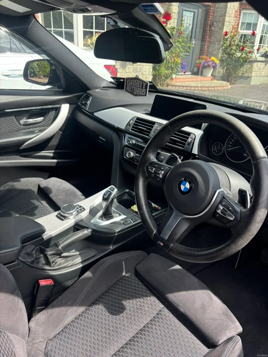 BMW f30 Auto Low mileage - Image 4