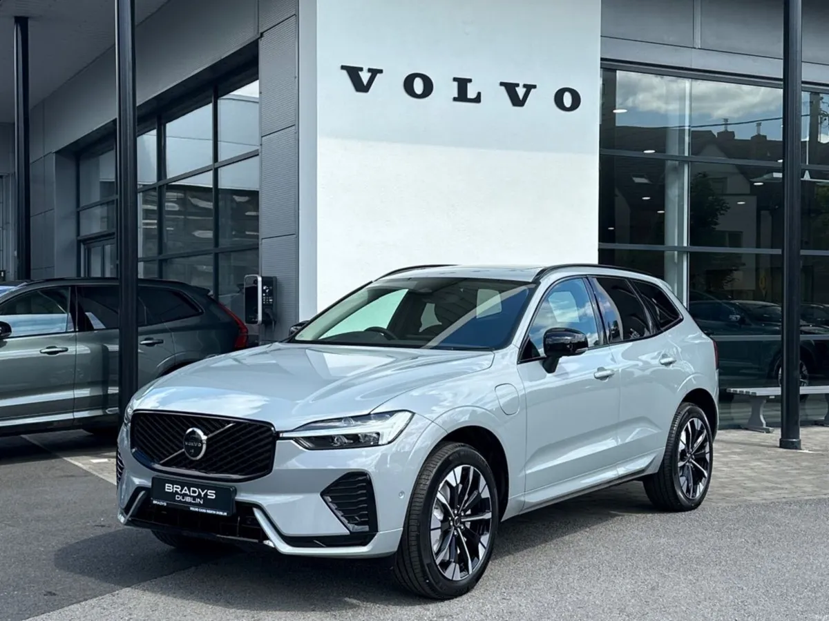 Volvo XC60 T6 Plus Dark AWD PHEV--Panoramic Roof, - Image 1