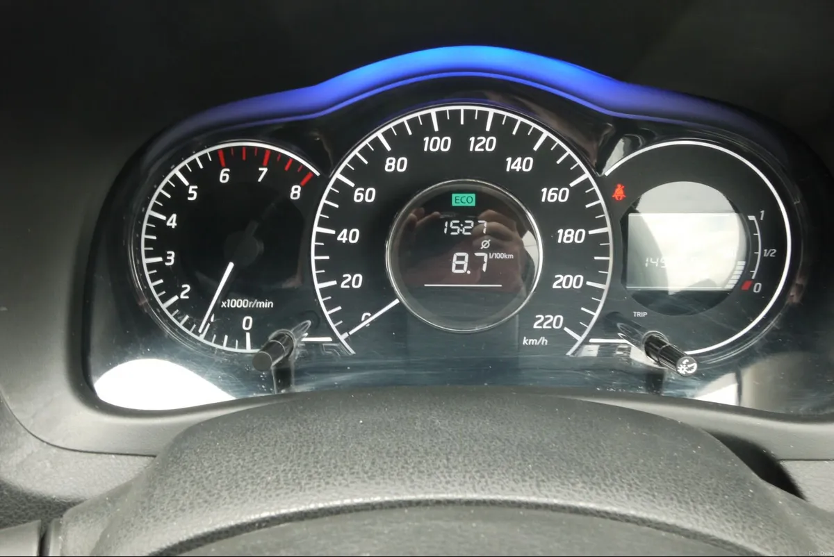 Nissan Note 2015 - Image 2