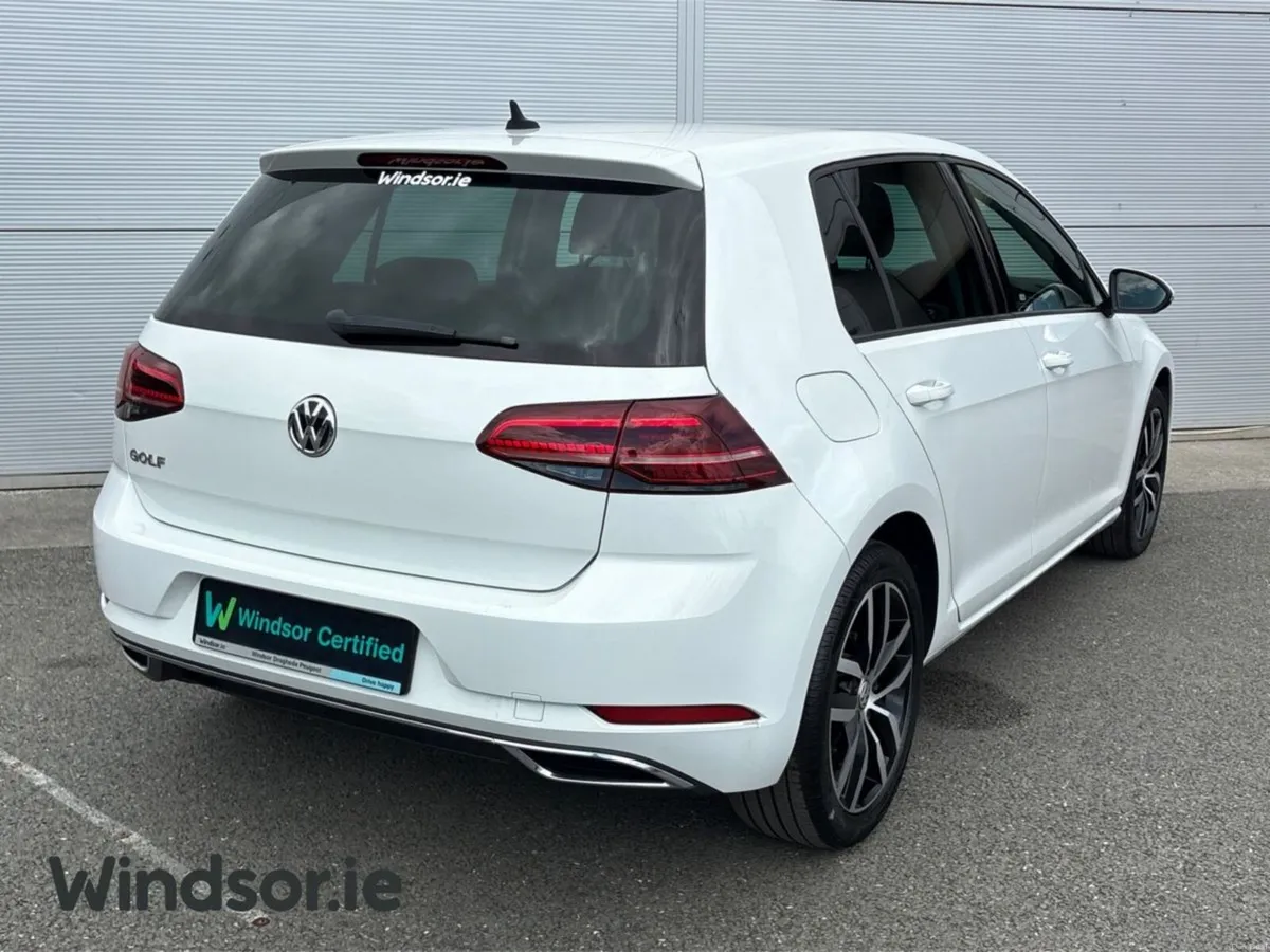 Volkswagen Golf Highline TSI Tech Ed DSG (Key 17) - Image 2