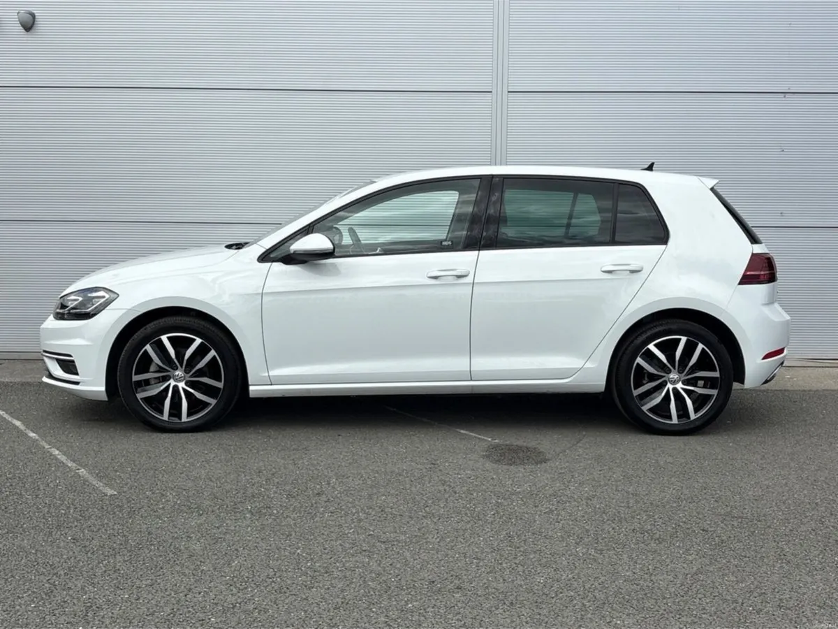 Volkswagen Golf Highline TSI Tech Ed DSG (Key 17) - Image 5