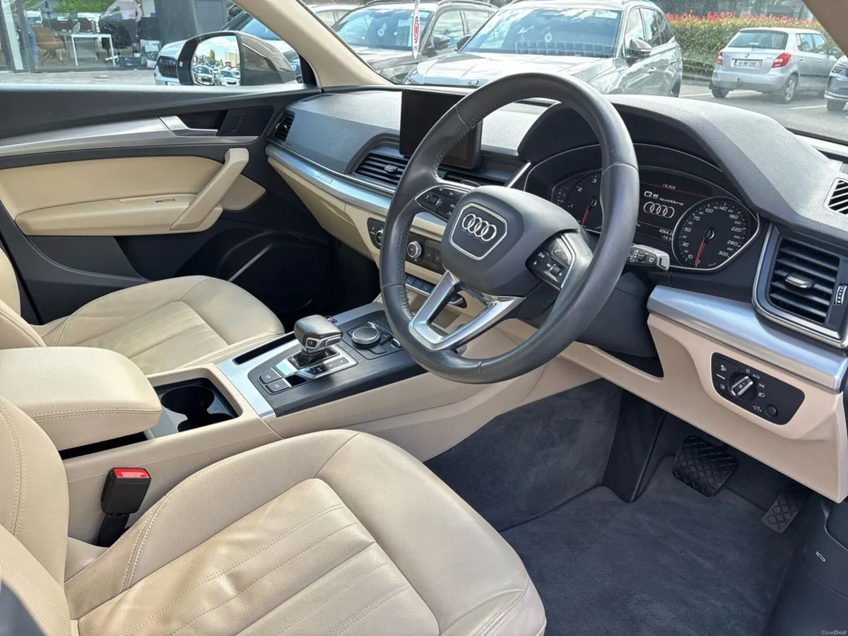 Audi Q5 40TDI S-Tronic quattro SE - Image 6