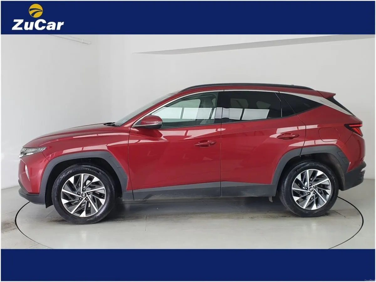 Hyundai Tucson 2WD Executive Plus - Image 5