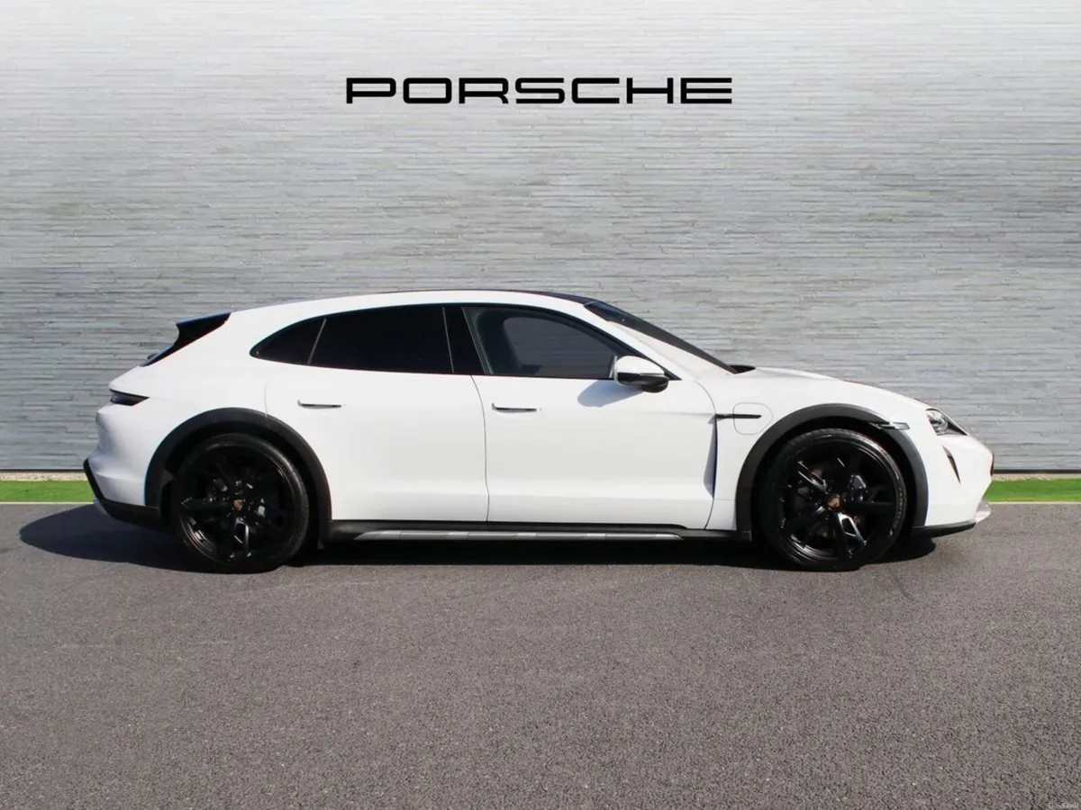 Porsche Taycan 4 Cross Turismo - 75 years Package - Image 4