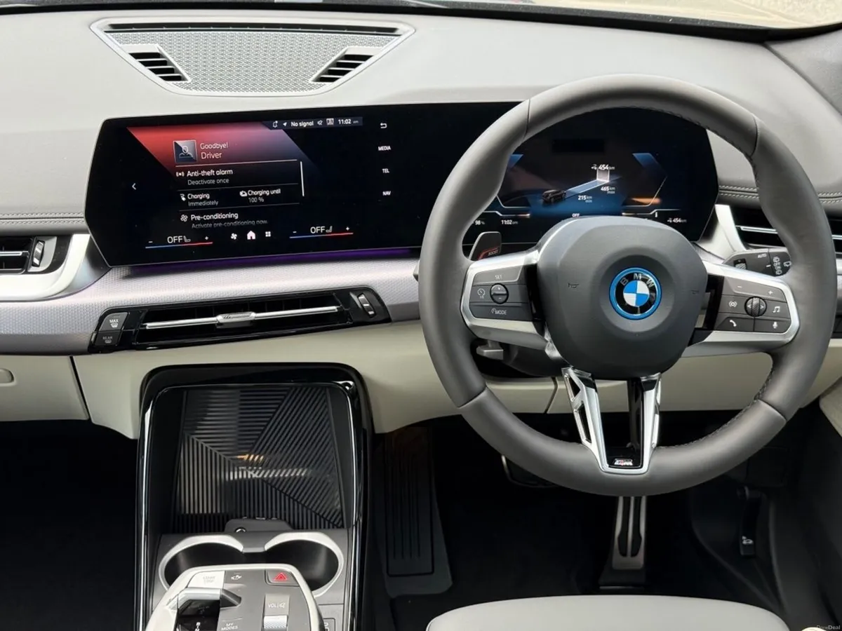 BMW iX1 eDrive20 M Sport - Image 4