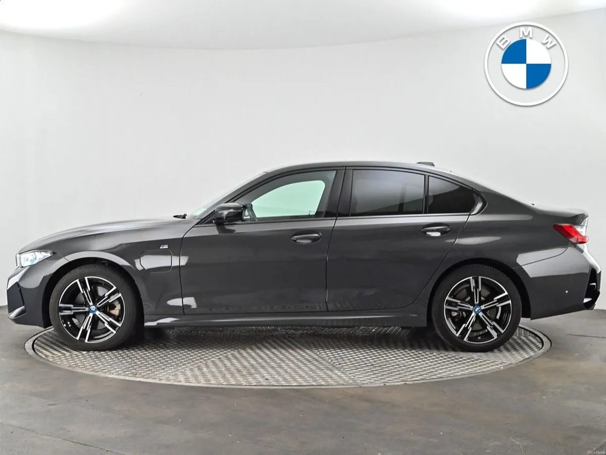 BMW 3-Series 330e M Sport Saloon - Image 3