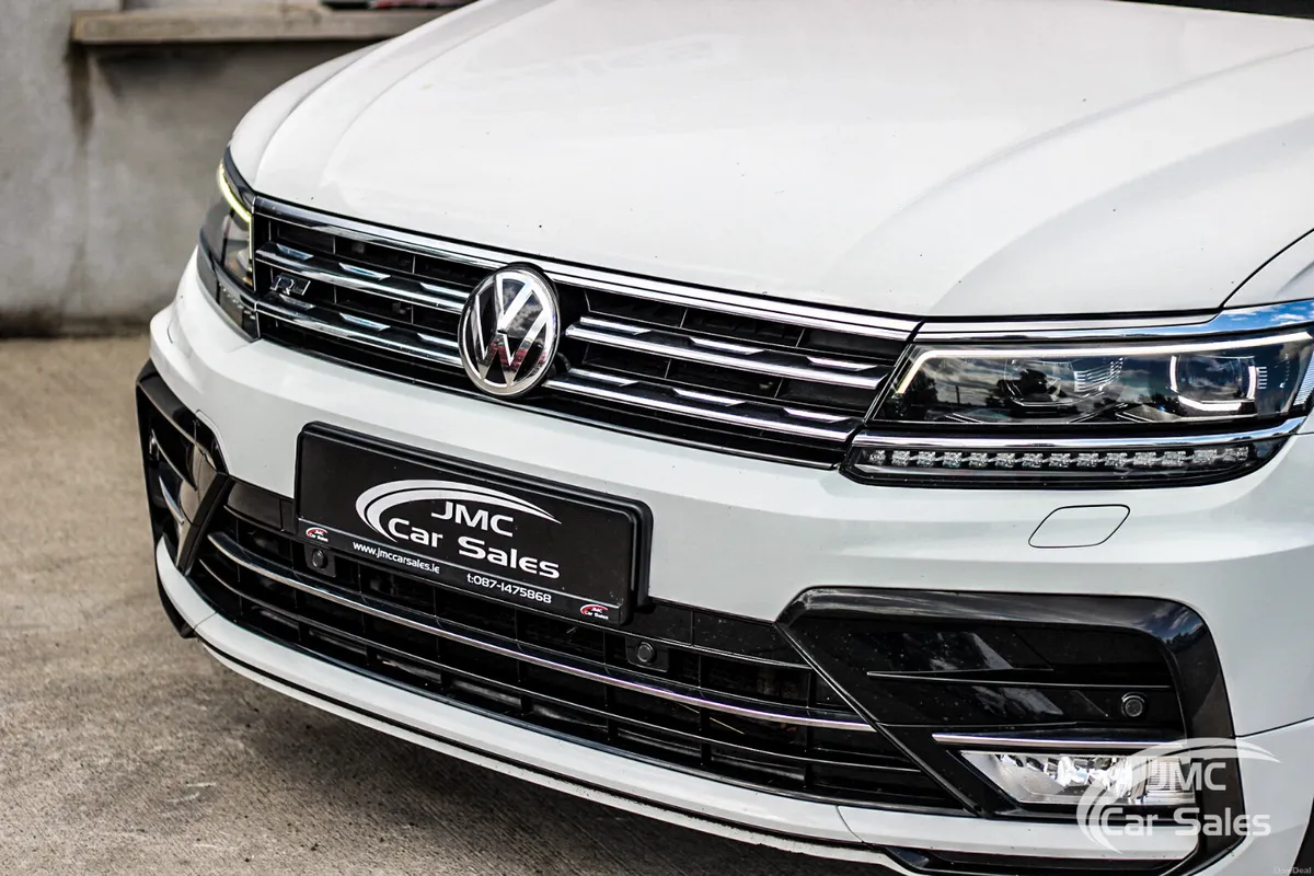 2017 VOLKSWAGEN TIGUAN R-LINE - Image 3